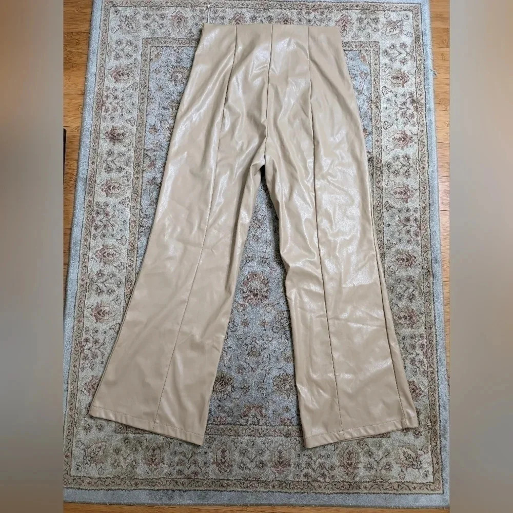 Moving Sale! 💘 GIA PANEL PU PANTS BEIGE - Picture 7 of 7